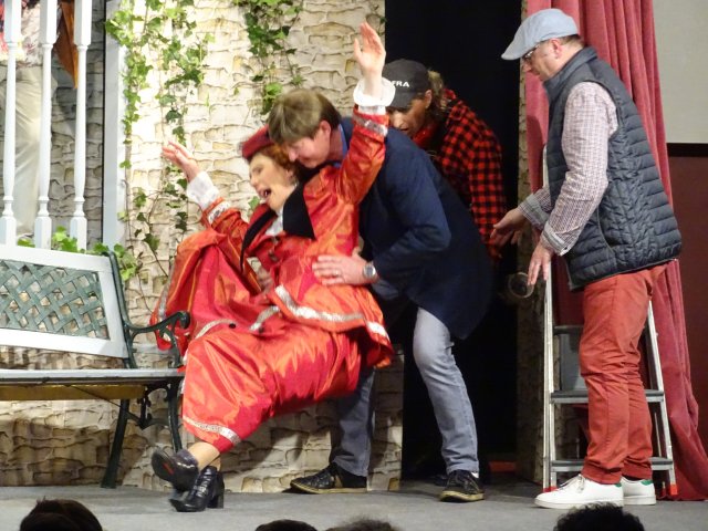 2022-Silence-on-tourne